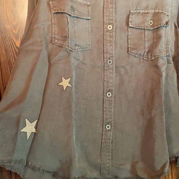 Rails Loren Olive Gold Star Embroidery Button Down Shirt - Picture 13 of 15